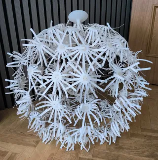 Lámpara colgante de papel blanca