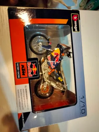 Bburago 1/18 KTM 450 Rally Dakar