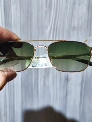 Gafas de sol MOKIAN doradas y verdes