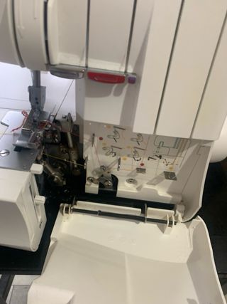 Máquina de coser Singer Overlock S14-78