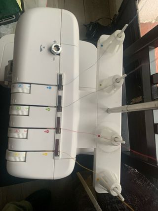 Máquina de coser Singer Overlock S14-78