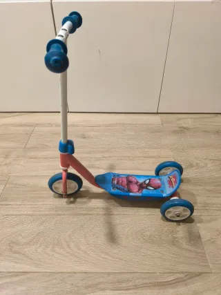 Patinete 3 Ruedas Spiderman