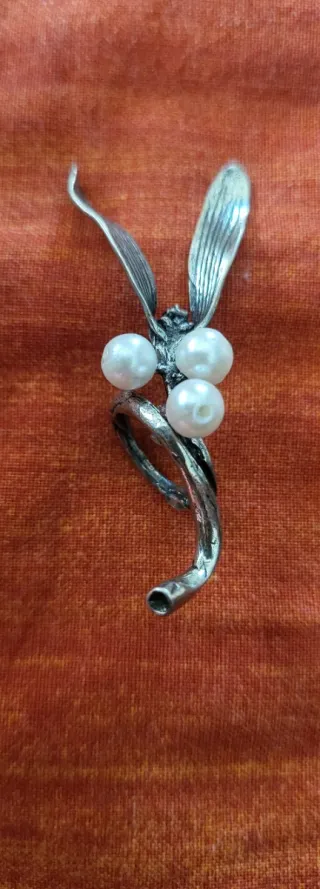 Ciondolo con perle e foglie in argento 800