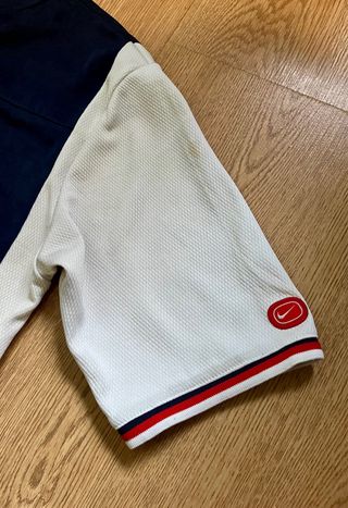 Camiseta Nike C72 Vintage Azul Marino Blanco