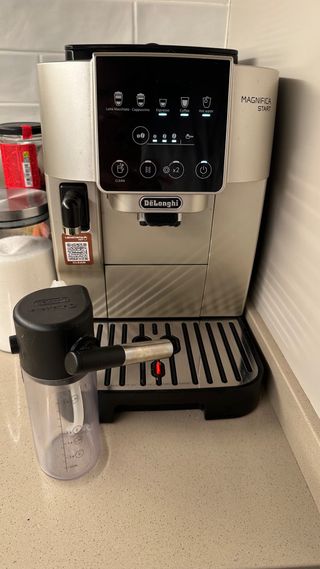 Cafetera DeLonghi Magnifica Start