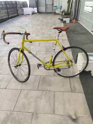Bicicleta Clásica (pegatina Colnago) Amarilla
