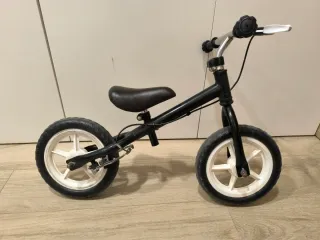 Bicicleta correpasillos negra con freno