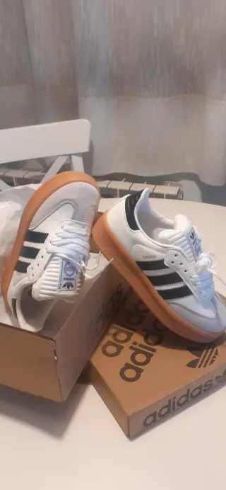 Adidas Samba Deportivas Blancas y Negras