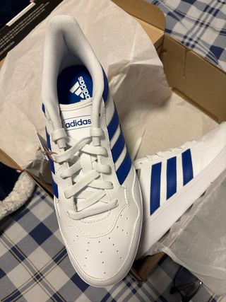 Zapatillas Adidas Blancas y Azules