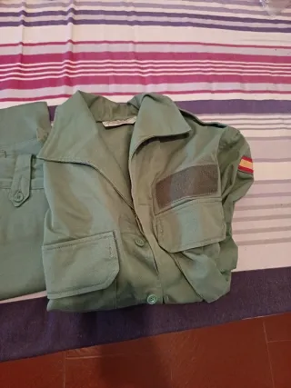 Uniforme sarga legión militar