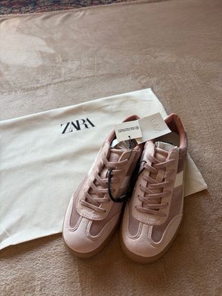 Zapatillas Zara rosas y beige