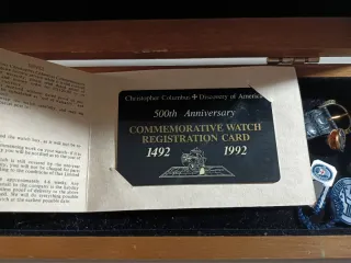 Reloj Discovery of America Oro