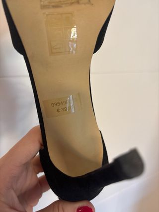 Zapatos tacón Primadonna negros atados