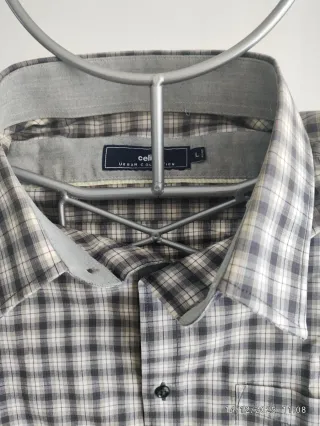 Camisa a cuadros con bufanda multicolor