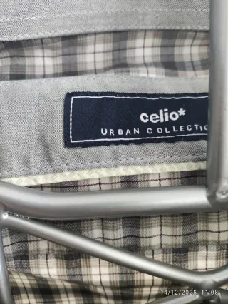 Camisa a cuadros con bufanda multicolor