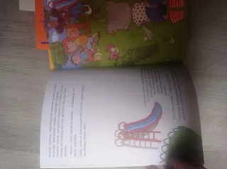 "Katixa katu botadunaren abenturak" libro Dvd