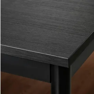 Tavolo da pranzo nero Ikea 601705205 con design moderno e elegante