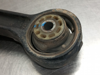 BRAZO SUSPENSION INFERIOR DELANTERO DERECHO FIAT