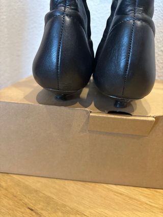 Botines de piel Zara