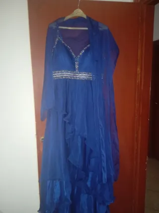 Abito da cerimonia blu con strass