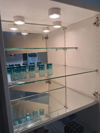 Mobile IKEA BESTÅ - Bar Vetrina con LED