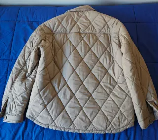 Cazadora acolchada Zara,Beige, Talla M, nueva.