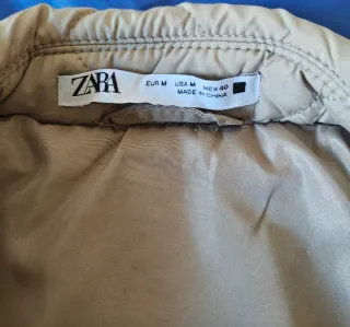 Cazadora acolchada Zara,Beige, Talla M, nueva.