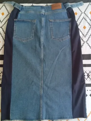 Falda vaquera desigual