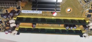 Placa Base ASUS con CPU y RAM