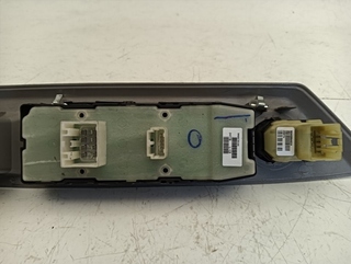 MANDO ELEVALUNAS DELANTERO IZQUIERDO DODGE AVENGE