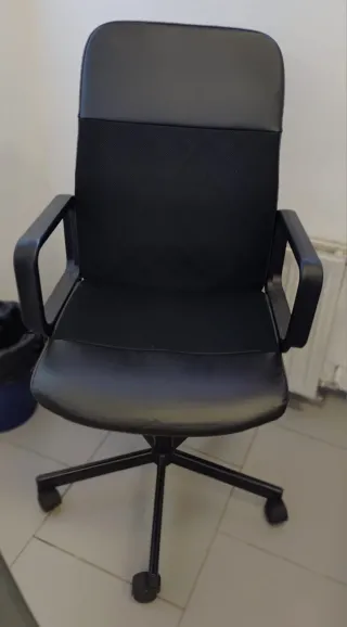 Silla Oficina Giratoria Ikea Negra