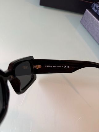 Occhiali da sole Prada neri