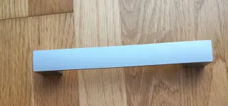 Tirador moderno plateado para cocina