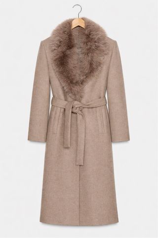 Abrigo con lana solapa efecto pelo (Zara Agotado)