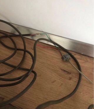 Teléfono antiguo beige y verde