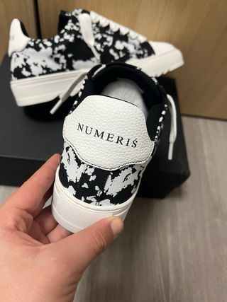 Zapatillas Numeris Negro y Blanco