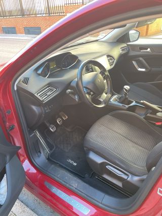 Peugeot 308 Style 1.6 BlueHDi 120