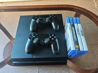 Consola Sony PS4 Negra 500GB + 4 Juegos