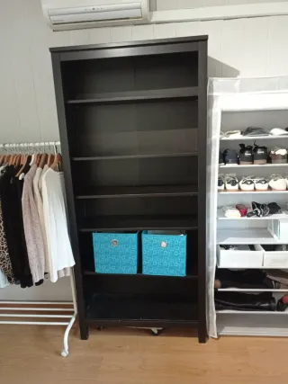 Librería Ikea Hemnes Negra/Marrón