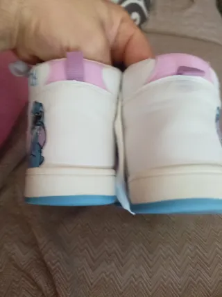 Zapatillas niña STITCH