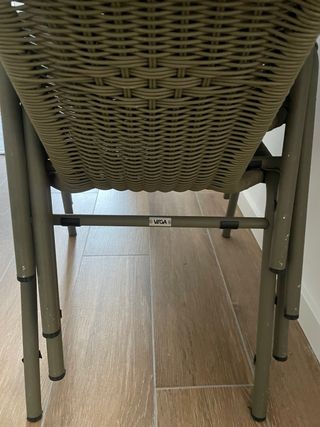 Sedie da esterno impilabili con braccioli