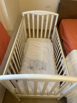 Culla Pali in legno con materasso memory