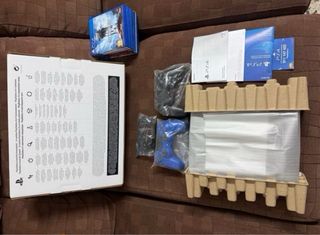 PlayStation 4 500GB Negra + 2 Mandos + Juegos