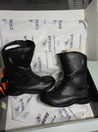 Botas de moto Rainers Talla 41 Negras Nuevas
