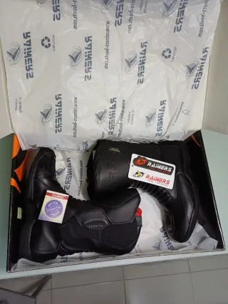 Botas de moto Rainers Talla 41 Negras Nuevas