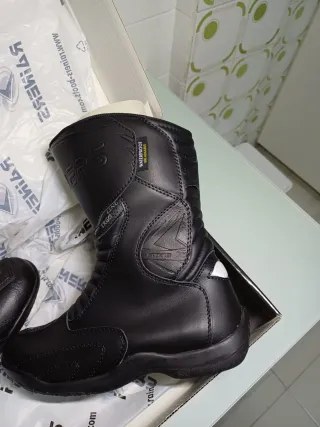 Botas de moto Rainers Talla 41 Negras Nuevas