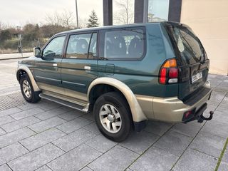 Mitsubishi Montero 2004