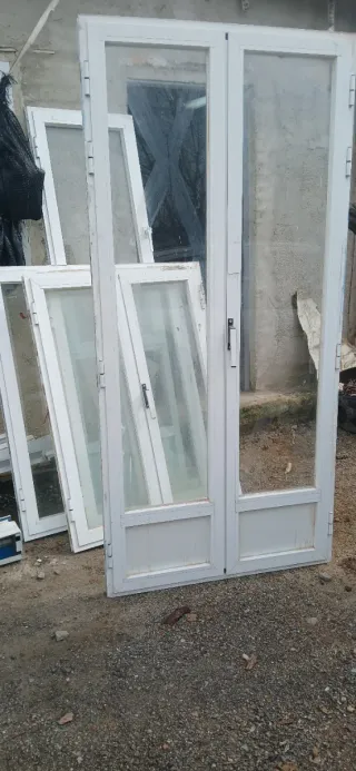 Lote de ventanas de aluminio