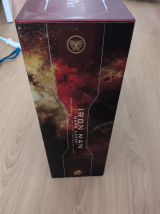 Hot Toys Iron Man Mark LXXXV Endgame
