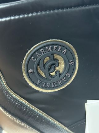 Botines Carmela Talla 36 Negro/Dorado